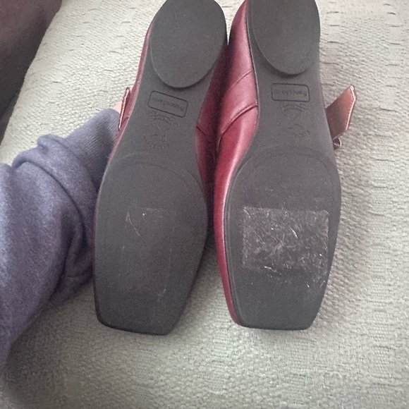 New in box Franco Sarto Women's Plum Mary Jane Flats - Picture 5 of 7